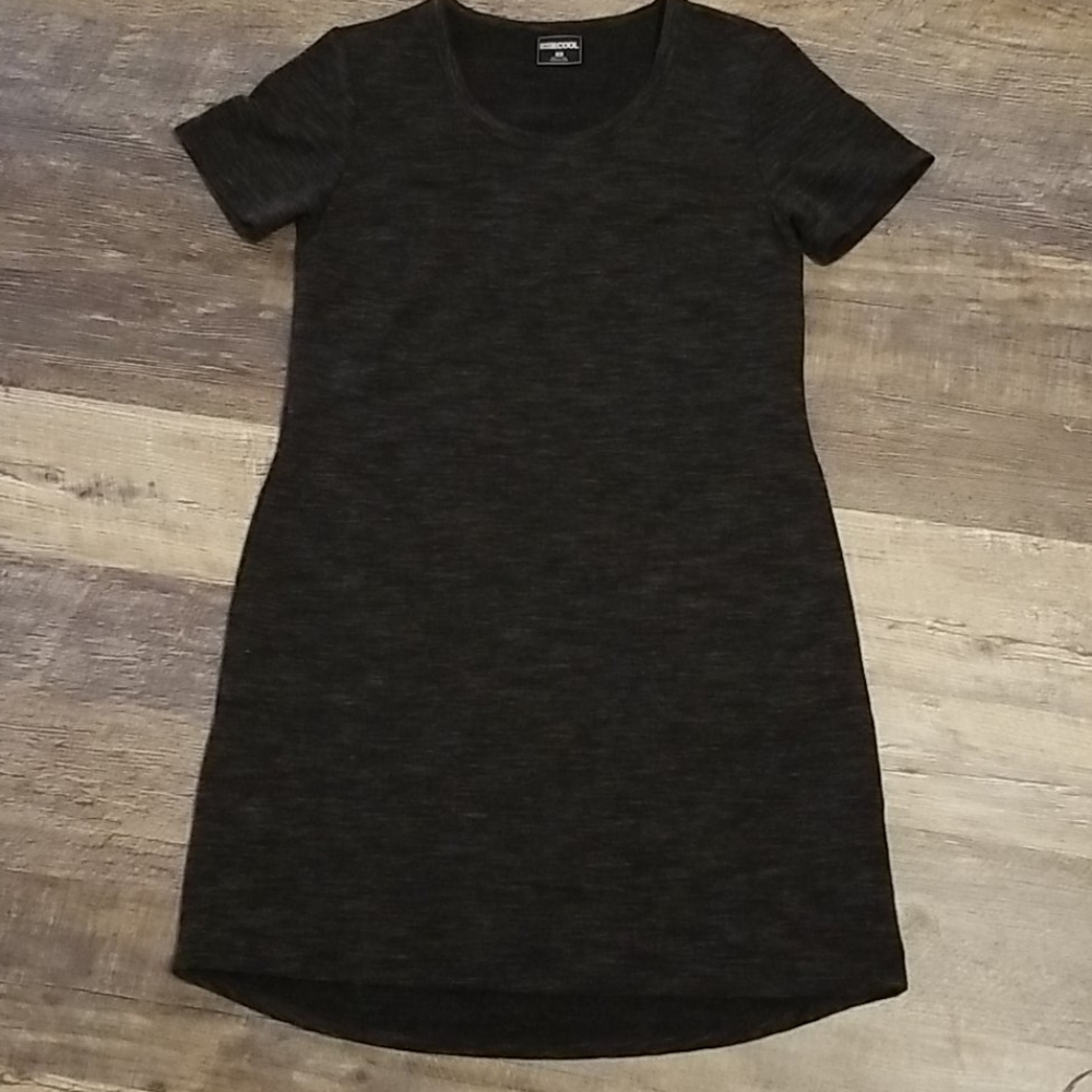 32 Degrees Black Midi Dress